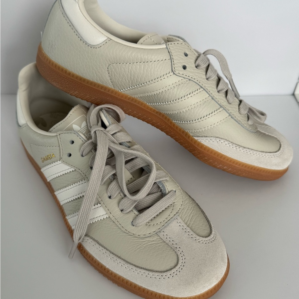 Adidas Samba OG Sneakers - Beige and white